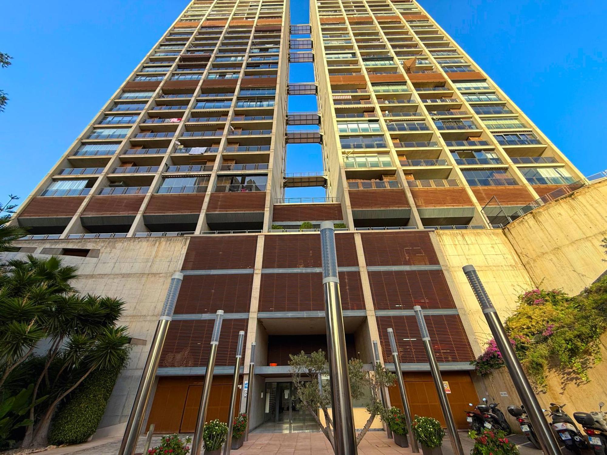 Beautiful Near With Panoramic Sea-view Apartment *